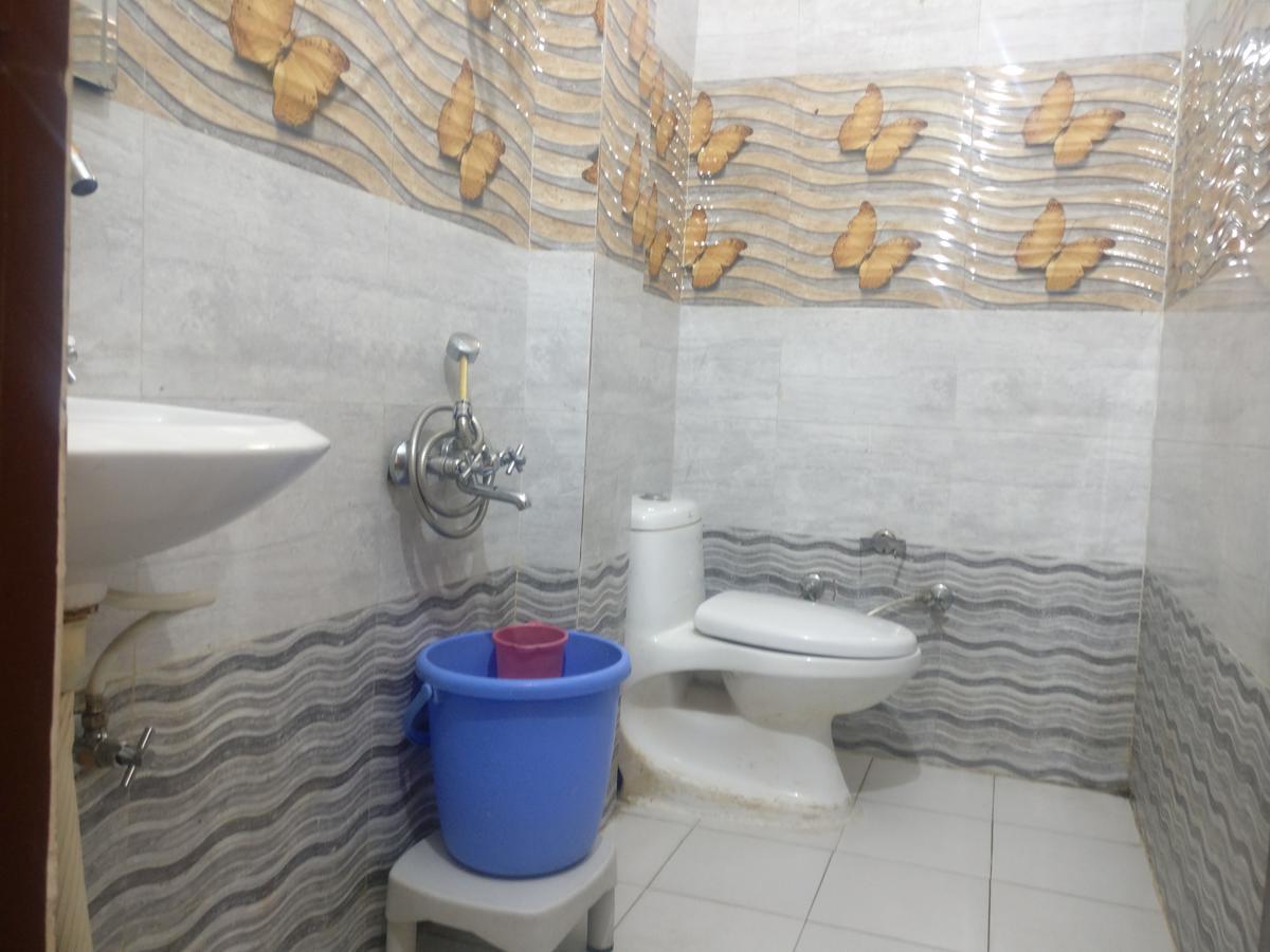 לנסדאון Galaxy Hotel & Restaurant מראה חיצוני תמונה